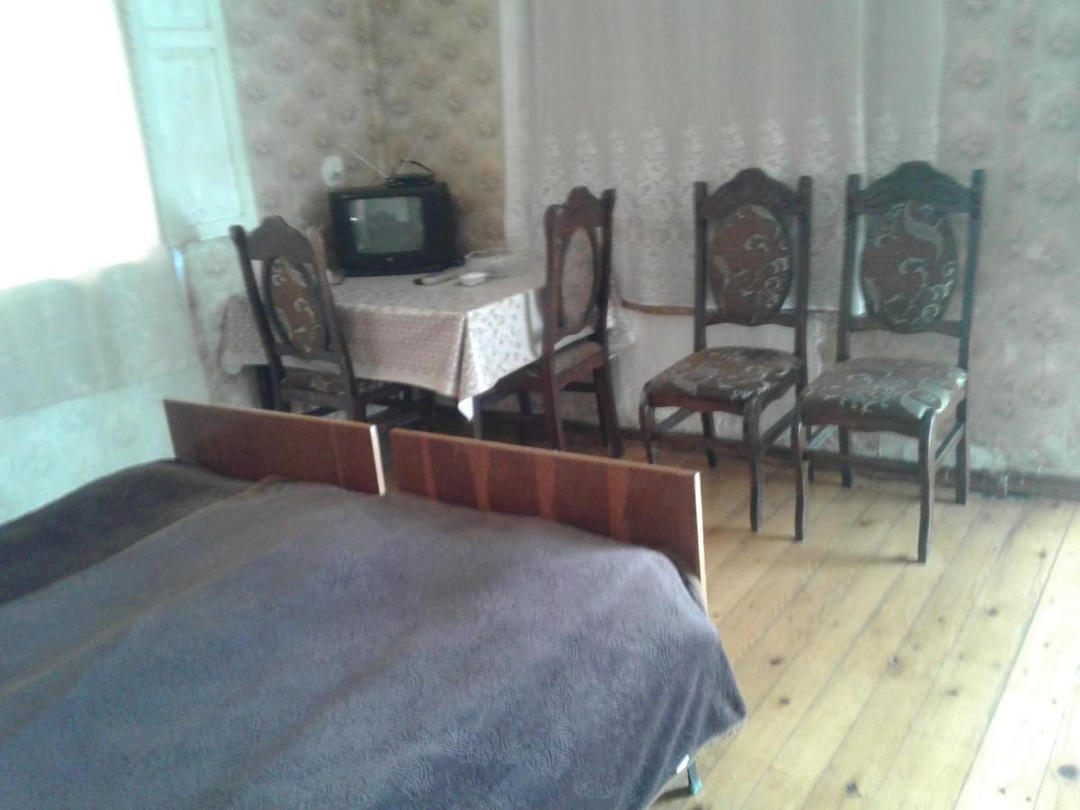 Levani'S Guesthouse Zugdidi Kültér fotó